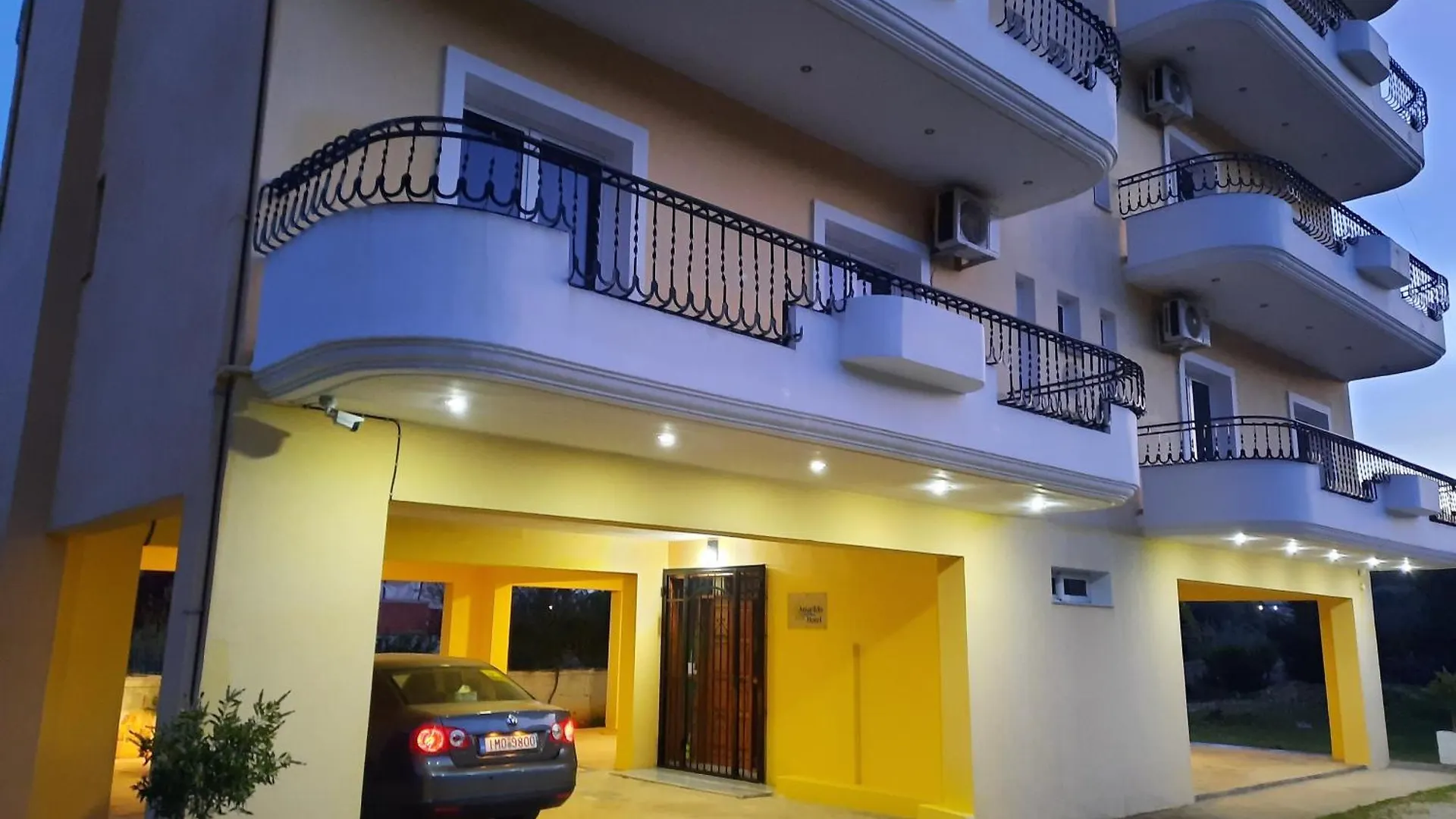 Apartment Amarildo Hotel Himare Albania