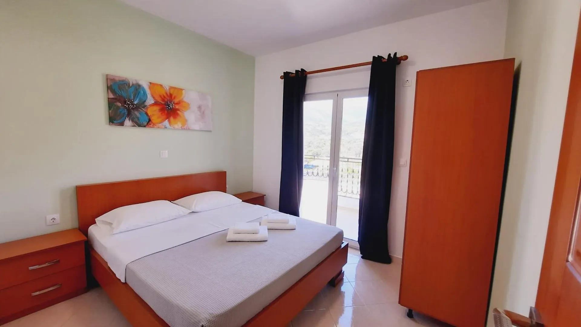 Amarildo Hotel Himare 0*,
