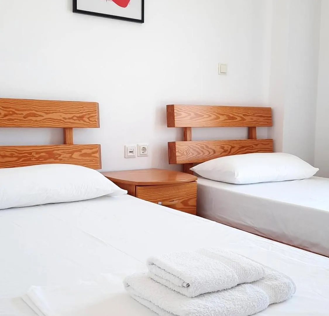 Amarildo Hotel Himare 0*,